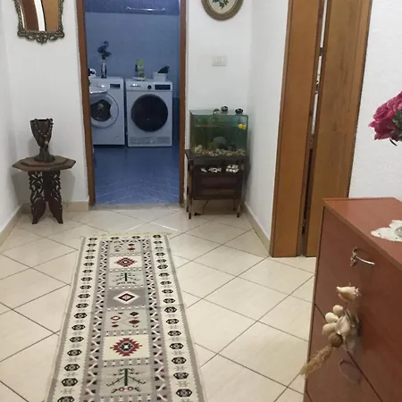 Guest House *